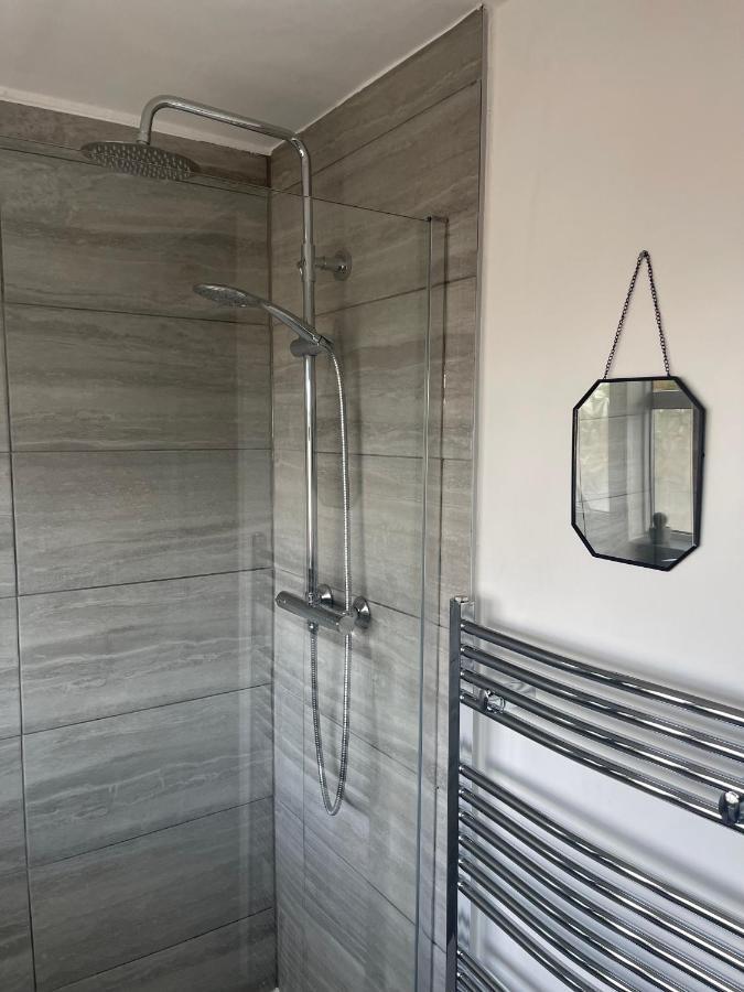 Small Doble, Shared House Filton Ngoại thất bức ảnh