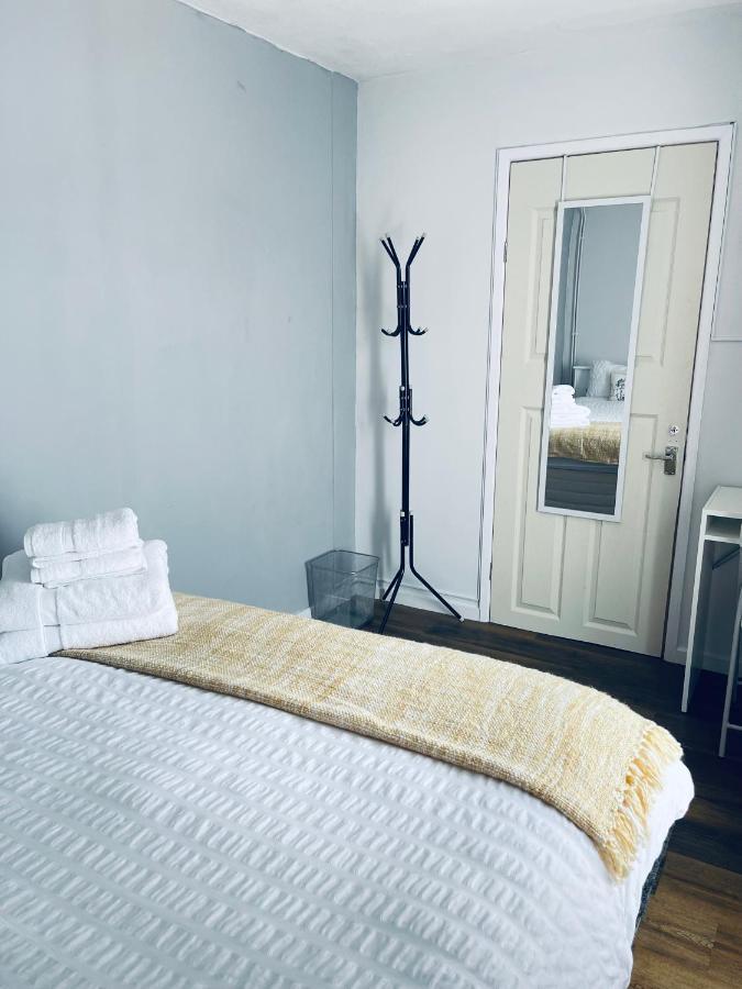 Small Doble, Shared House Filton Ngoại thất bức ảnh