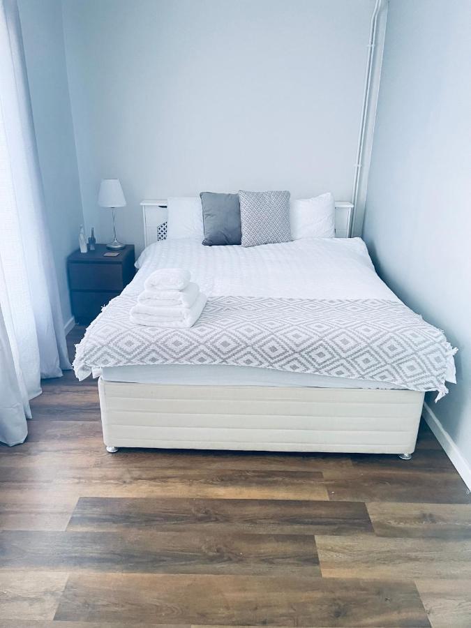Small Doble, Shared House Filton Ngoại thất bức ảnh